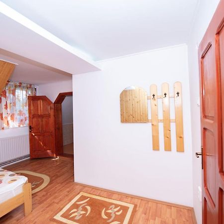 Pensiunea Flori De Camp Vatra Dornei Exterior foto